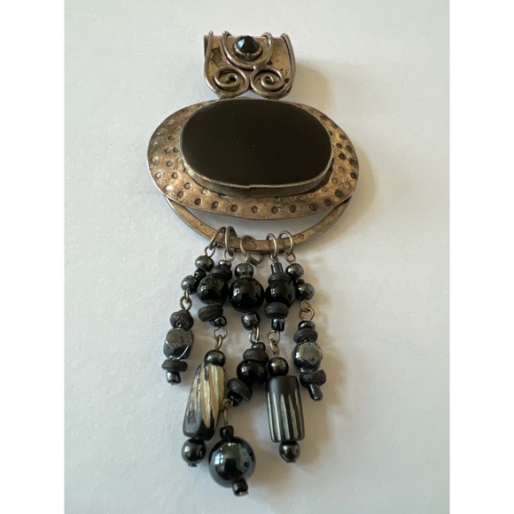 Silver Tone Pendant - Picture 1 of 3